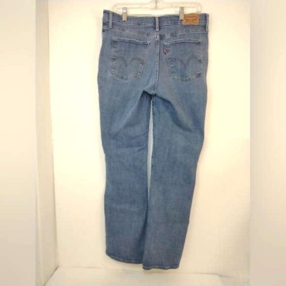Levi's women's boot cut stretchy denim size (12) M. - W 31. L32 - Picture 8 of 16